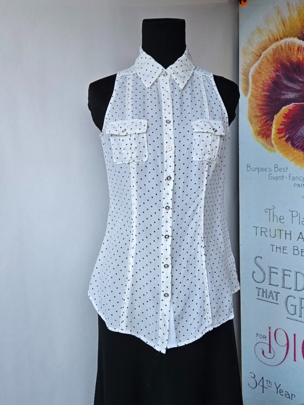 White House Black Market Polka Dot Sleeveless Button Down Silk Blouse Size 4